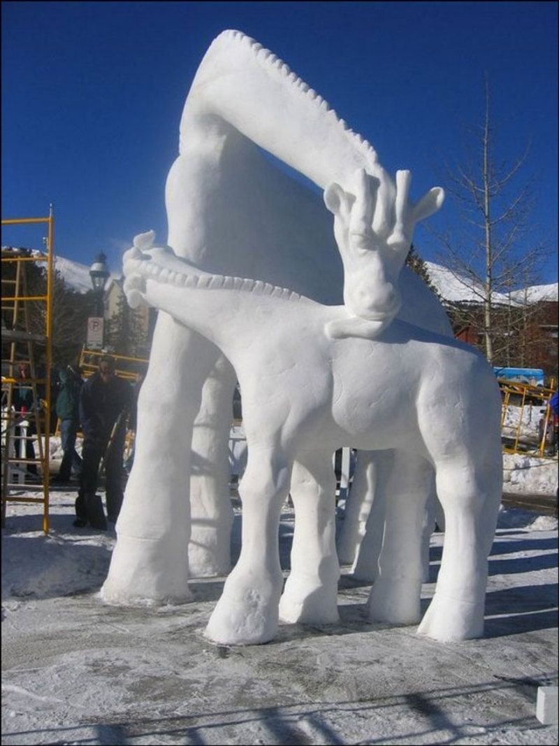 un bonhomme de neige rencontre un autre bonhomme de neige